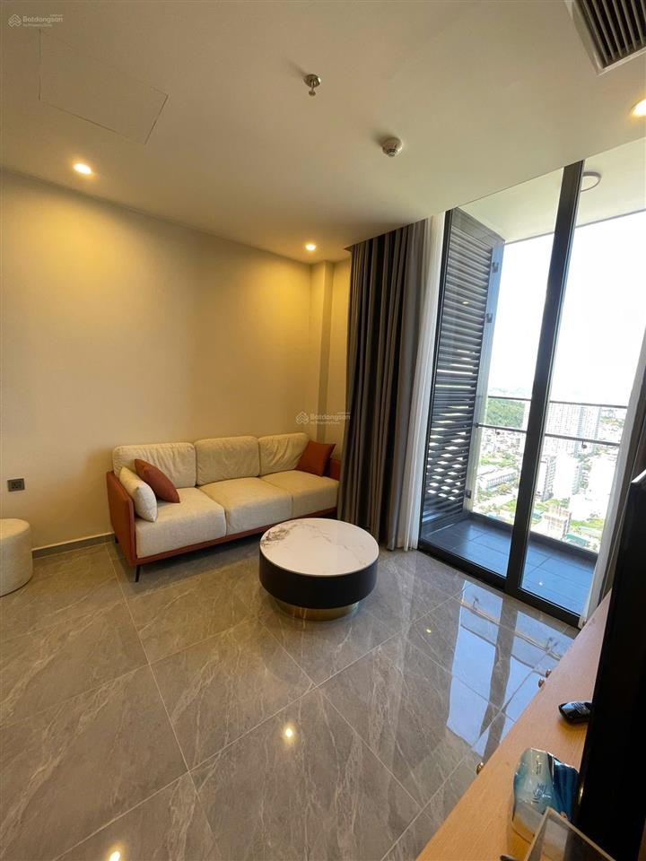 Bán nhanh 1 + icon40 62m2 full nội thất chỉ 2,6 tỷ, đông nam mát mẻ tầng cao cách biển 300m