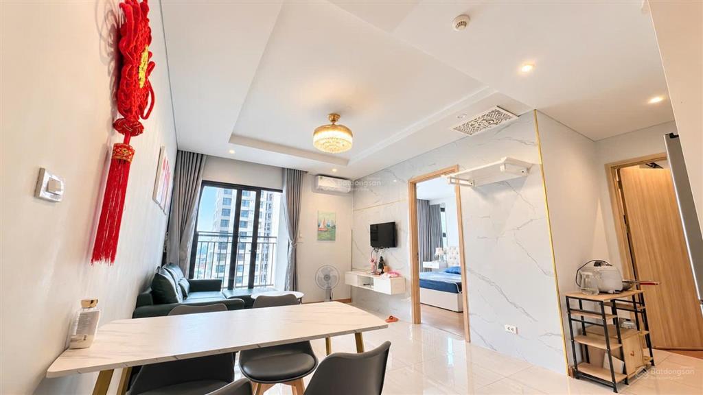 Ngộp bank bán 2n2vs bim 30 tầng hướng đông nam mát mẻ đã đủ nội thất chỉ việc về ở sẵn sổ đỏ