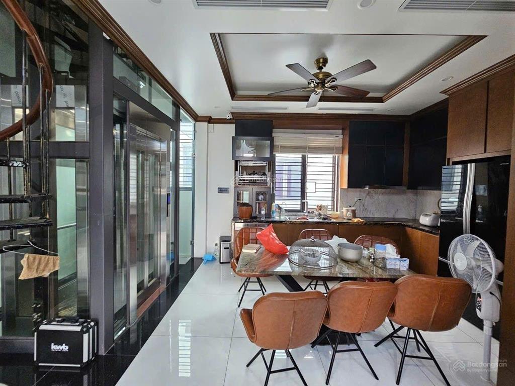 Bán liền kề luxury kiến hưng hà đông, tòa văn phòng kết hợp ở 6 tầng thang máy bằng giá nhà thô