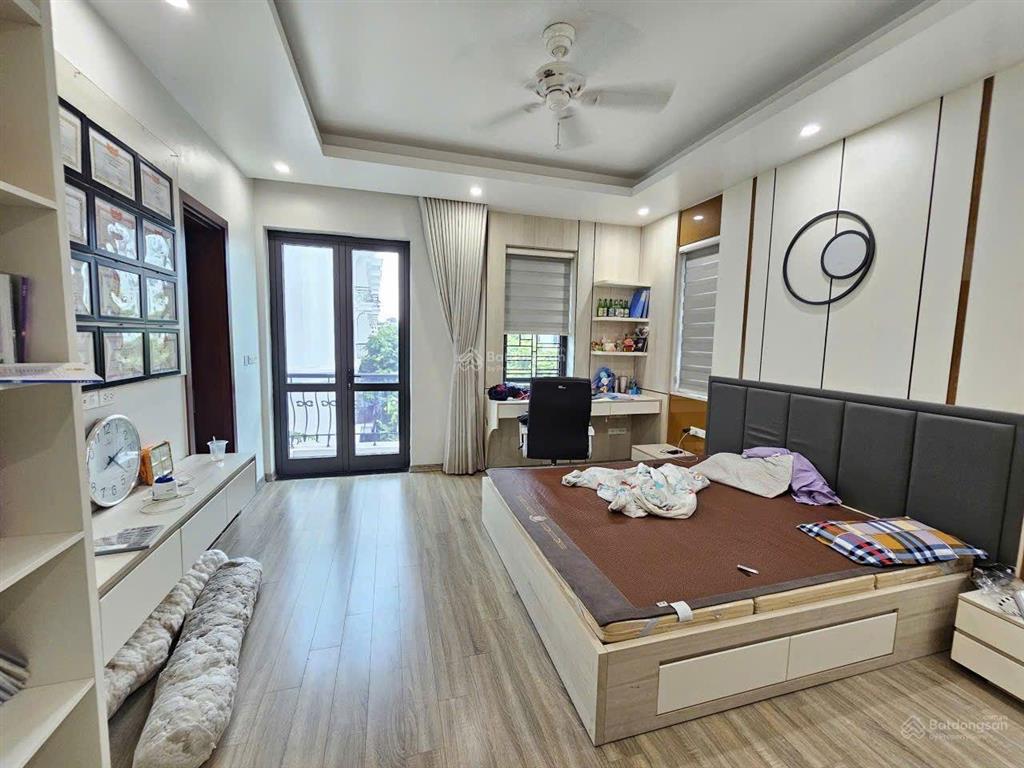 Bán liền kề luxury kiến hưng hà đông, tòa văn phòng kết hợp ở 6 tầng thang máy bằng giá nhà thô
