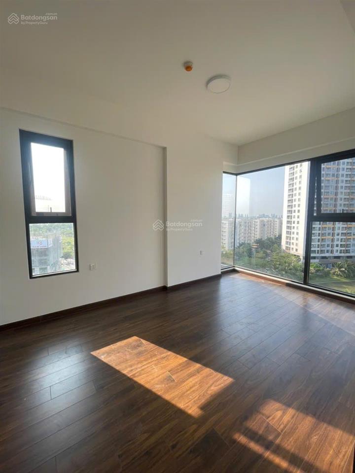 Bán 3 pn tòa panorama hướng đông bắc giá 6,15 sổ hồng