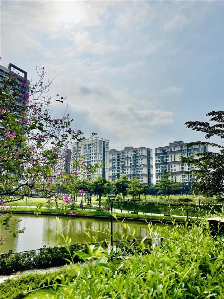 Cho thuê căn góc 2 pn, 2 wc nhà trống giá 9.5tr mizuki park