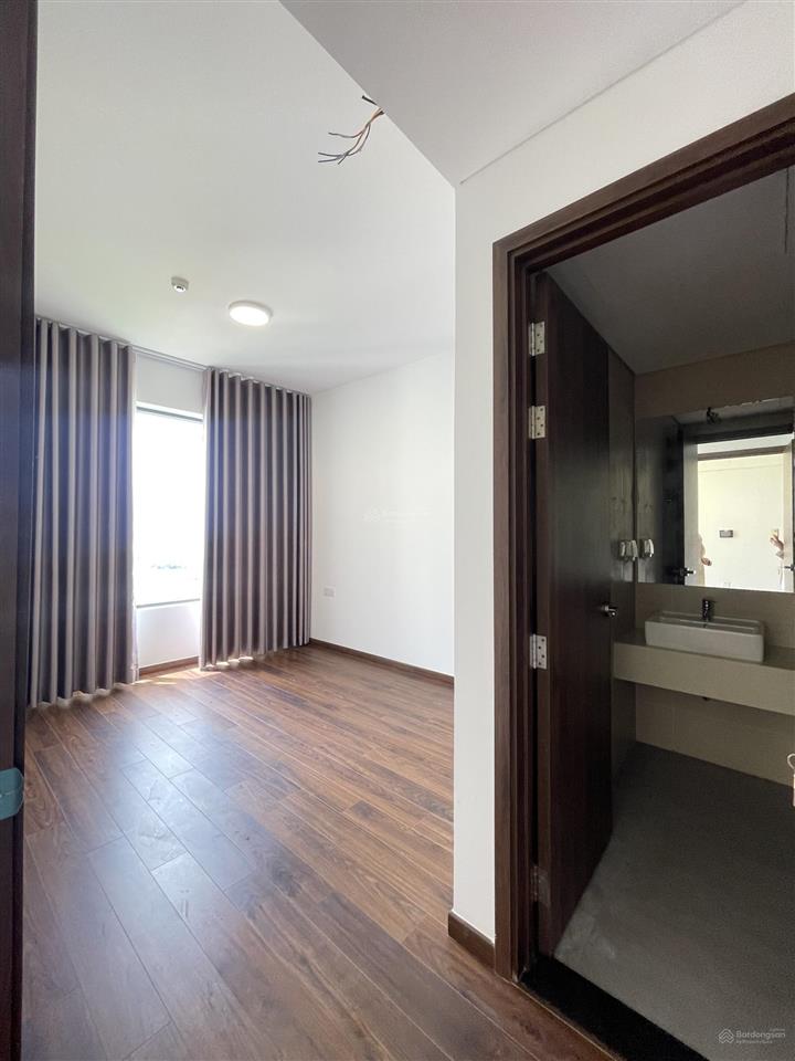 Cho thuê 2 pn, 2wc nhà trống giá 10tr/tháng toà mp678