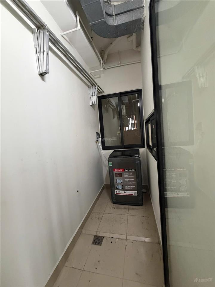 Cho thuê 2 pn, 2 wc có 3 máy lạnh, 2 máy nước nóng giá 10tr/tháng