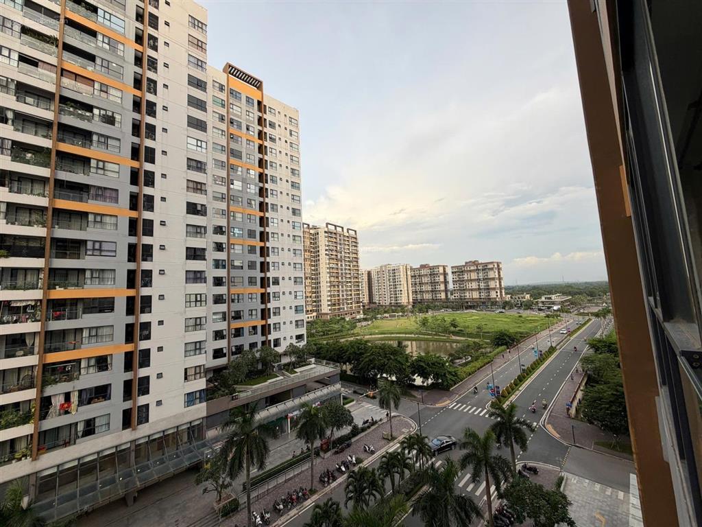 Cho thuê 2 pn, 2 wc có 3 máy lạnh, 2 máy nước nóng giá 10tr/tháng