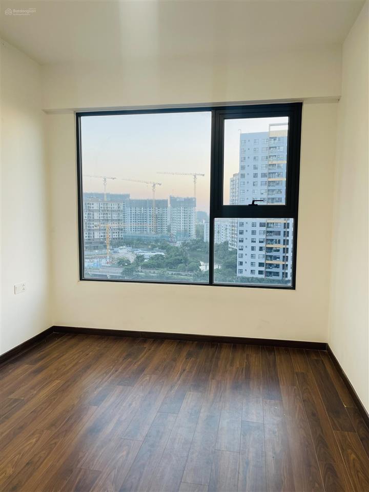 Bán căn 2 pn, 2 wc, 78m2, tòa mp8 view kênh đào tầng trung đẹp