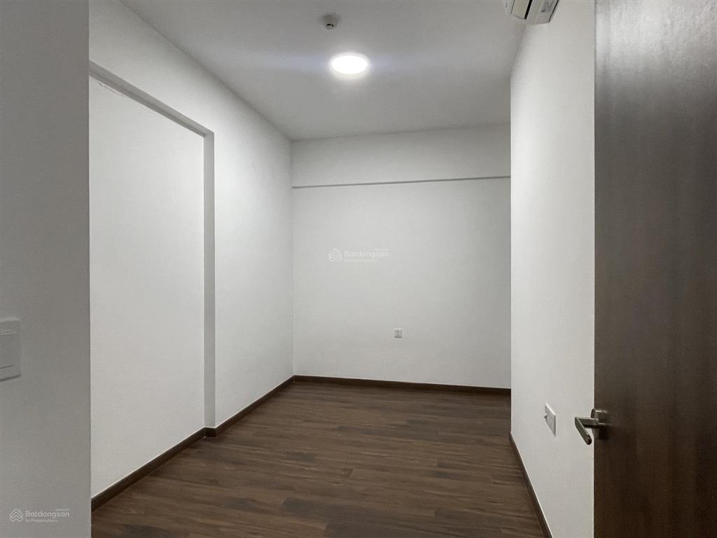 Bán căn 2 pn, 2 wc, 78m2, tòa mp8 view kênh đào tầng trung đẹp