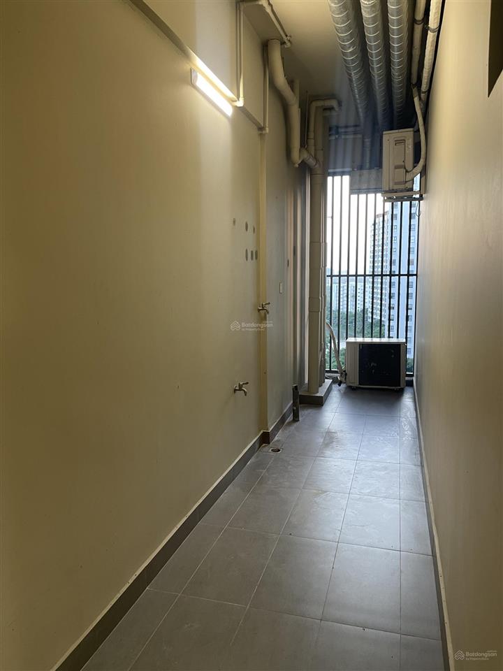 Bán căn 2 pn, 2 wc, 78m2, tòa mp8 view kênh đào tầng trung đẹp