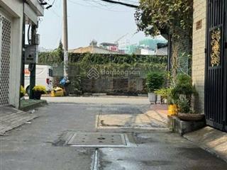 Bán nhà 4 tầng , 70m2(4*17m) , đường nhựa 8m, khu đồng bộ gần sân bay