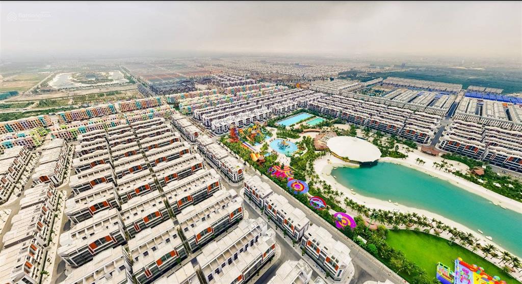 18 tỷ liền kề 85m2 view hồ điều hòa, mặt đường rộng 22 mét. chủ cần tiền bán 0968 096 ***