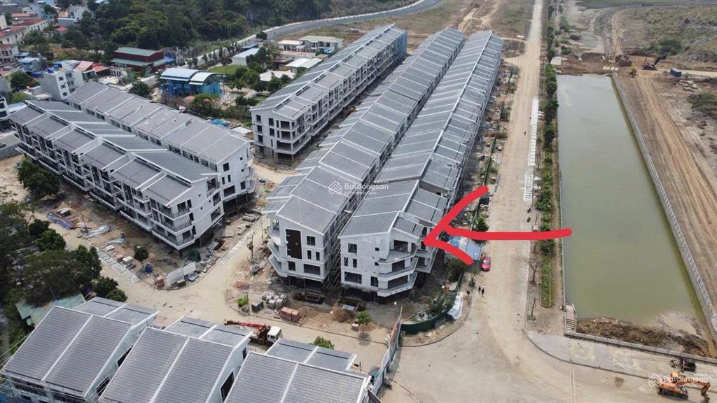 58 triệu/m2 đất có biệt thự 160m2, 500m2 sàn, view hồ dự án amatina cát bà.  0945 892 ***