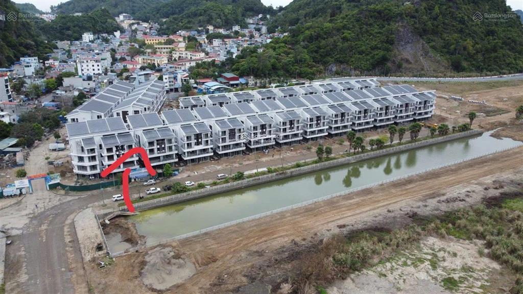 55 triệu/m2 đất có biệt thự 160m2, 500m2 sàn, view hồ dự án amatina cát bà.  0945 892 ***
