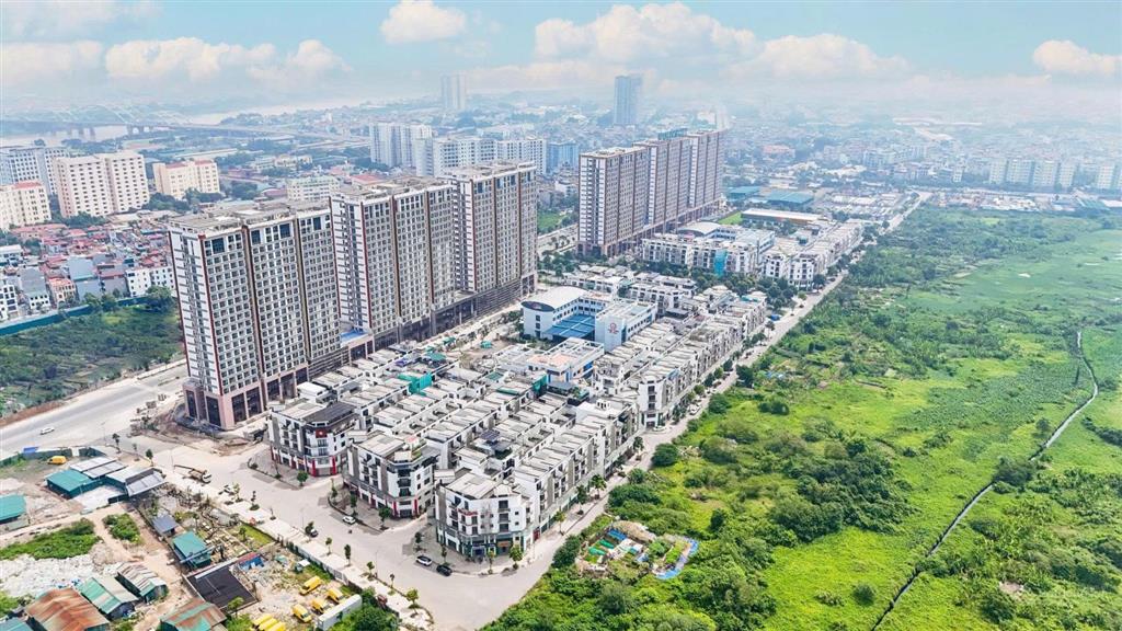 230 triệu/m2 đất có liền kề 76m2, 350m2 sử dụng tại khai sơn town. chủ thiện chí bán 0945 892 ***
