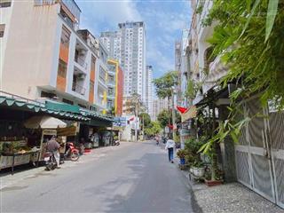 Bán nhà đường 3/2 phường diên hồng, 32m2, gần chợ nguyễn tri phương, 5 tầng, giá 6.2tỷ