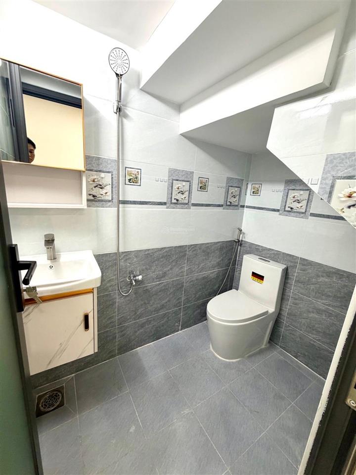 Siêu phẩm nhà mới đẹp sát quận tân phú, 53m2  2 tầng, 3pn  hẻm ôtô thông  chỉ hơn 5 tỷ.