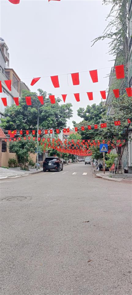 Sát chợ bông đỏ, phan đình giót, hà đông, 46m2, giá 9 tỷ, ô tô, kinh doanh