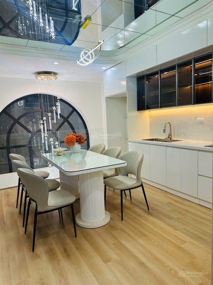 Siêu phẩm mặt phố quang trung, hà đông, 42m2 x 5t giá 14.2 tỷ, kinh doanh sầm uất, ô chờ thang máy