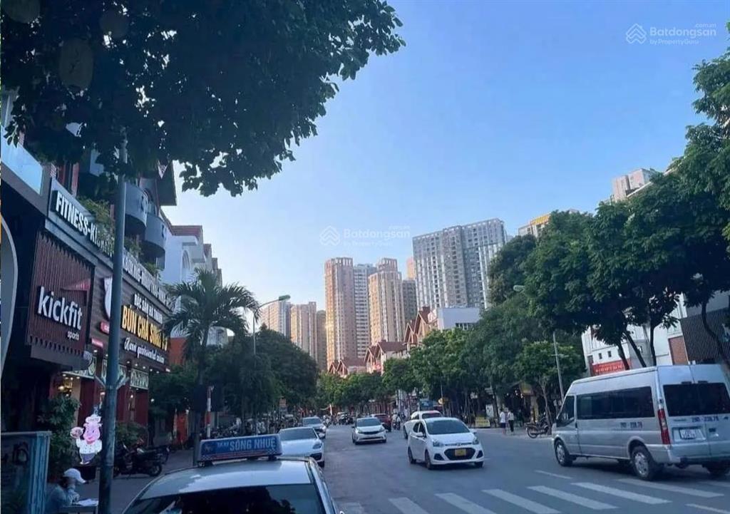 Biệt thự lô góc mỗ lao, hà đông 174m2, 3 tầng, giá 37 tỷ, 3 ô tô tránh, kd