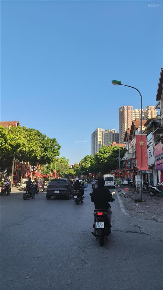 Vài bước ra mặt phố quang trung, hà đông, 43m2, 5 tầng, giá 5.6 tỷ gần ô tô