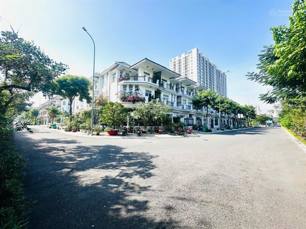 Cho thuê villa dự án the peak garden quận 7  phú mỹ hưng  nhà mới 100% hỗ trợ xem nhà ngay 24/7