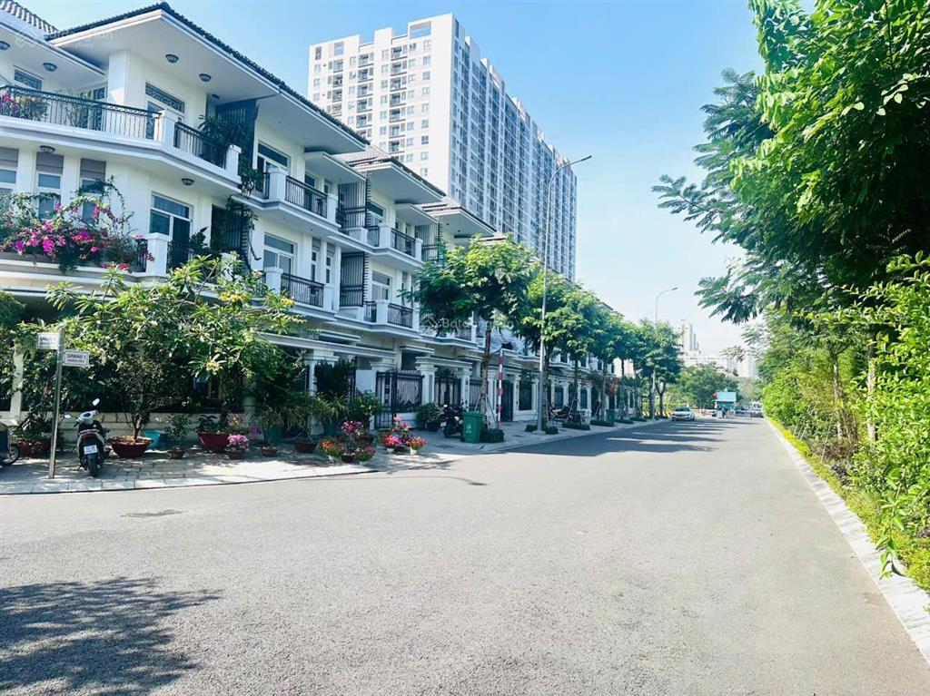 Cho thuê villa dự án the peak garden quận 7  phú mỹ hưng  nhà mới 100% hỗ trợ xem nhà ngay 24/7