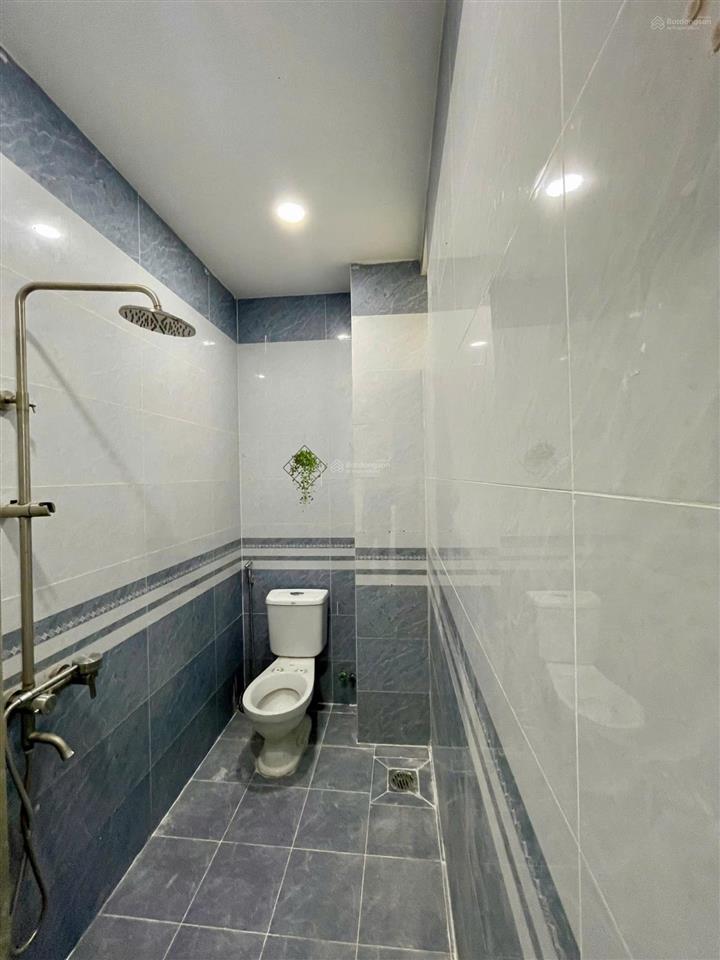 Chính chủ cần bán biệt thự nguyên căn  đường lớn lộ giới 20m tại the era town, 15 tỷ, 90 m2