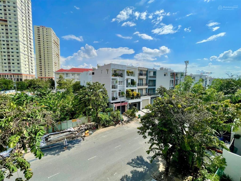 Chính chủ cần bán biệt thự nguyên căn  đường lớn lộ giới 20m tại the era town, 15 tỷ, 90 m2