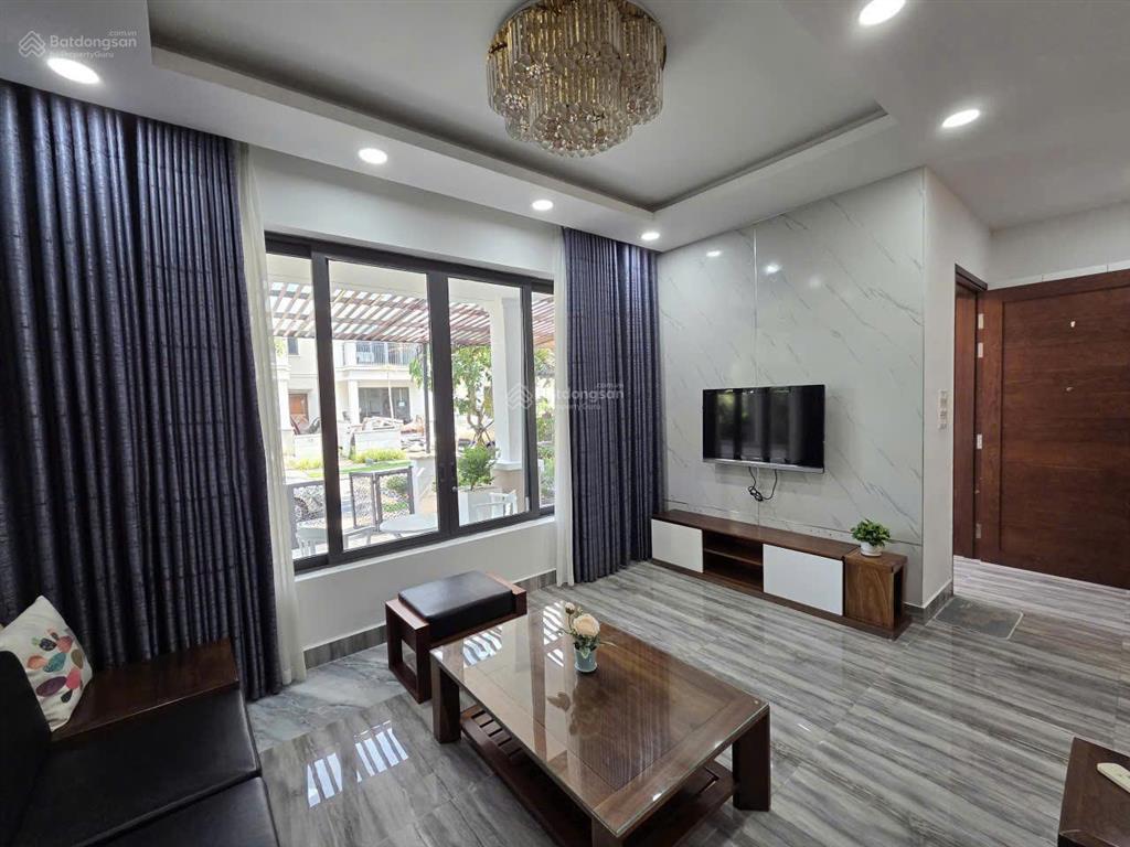 Chính chủ bán biệt thự nine south giá 17,3 tỷ (tl) 123m2  villa liên kế khu compound ven sông