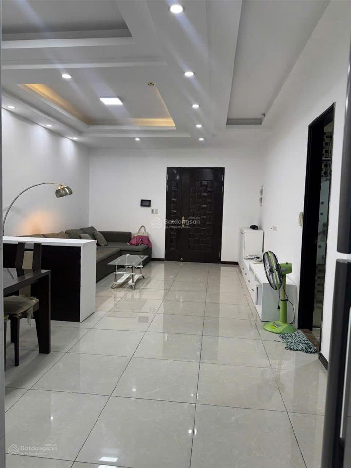 Chính chủ bán gấp giá rẻ tl căn hộ docklands  2pn