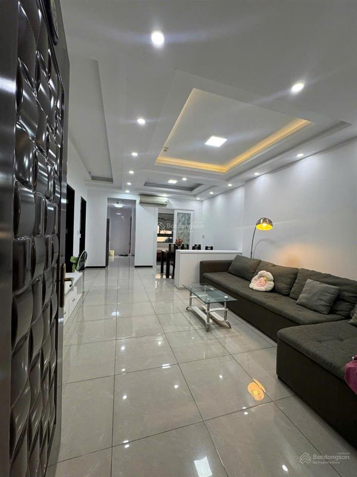 Chính chủ bán gấp giá rẻ tl căn hộ docklands  2pn