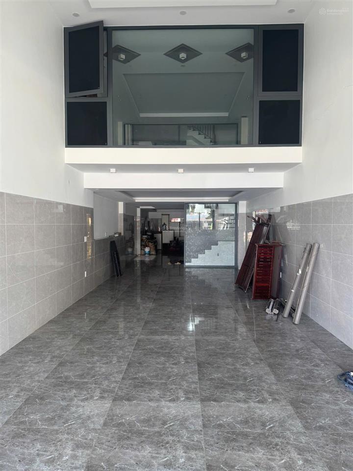 Hạ 2 tỷ bán nhanh nhà siêu mới nguyễn hữu thọ 5 tầng 1 lửng 1 tum 8pn, 3' đến sân bay sát vinmec