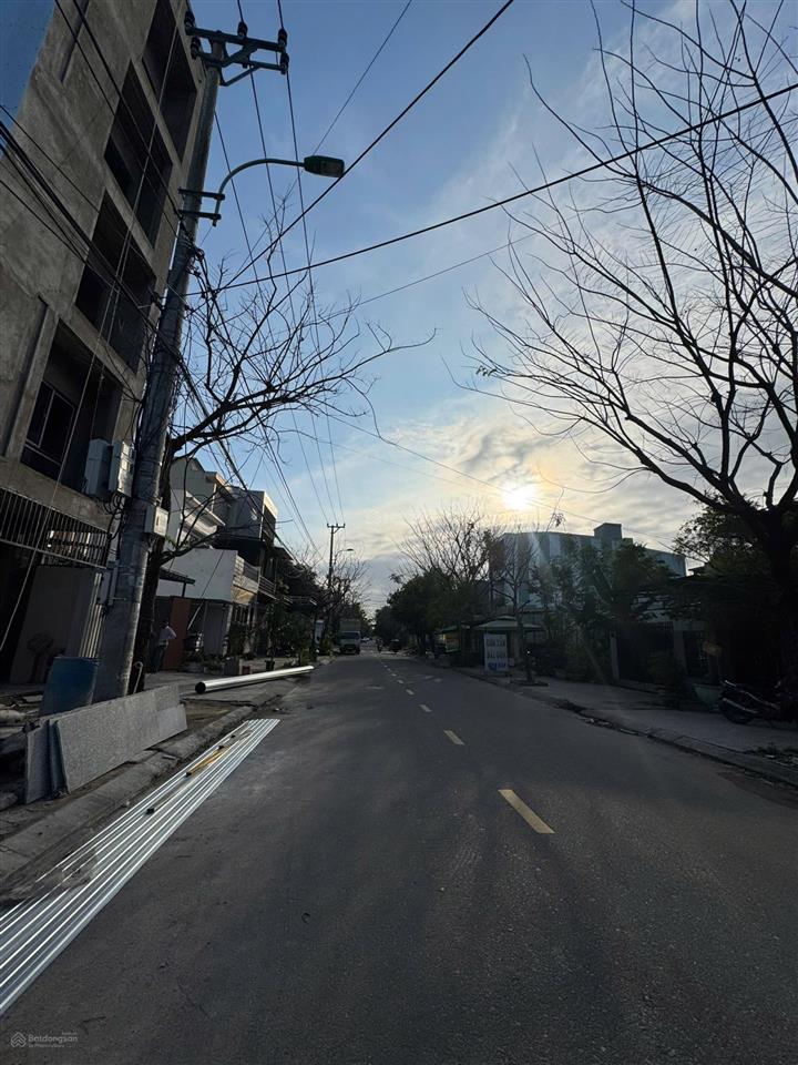 Chủ cần tiền bán nhanh lô đất nguyễn hiến lê, khu dân cư văn minh phù hợp xây nhà ở hoặc chdv