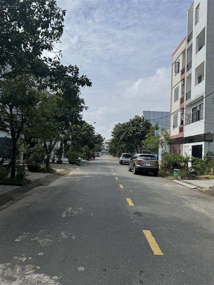 Siêu vị trí sát biển sơn thuỷ lô 90m2 đường lê văn tâm, giá rẻ nhất khu vực 7 tỷ 800 còn tl