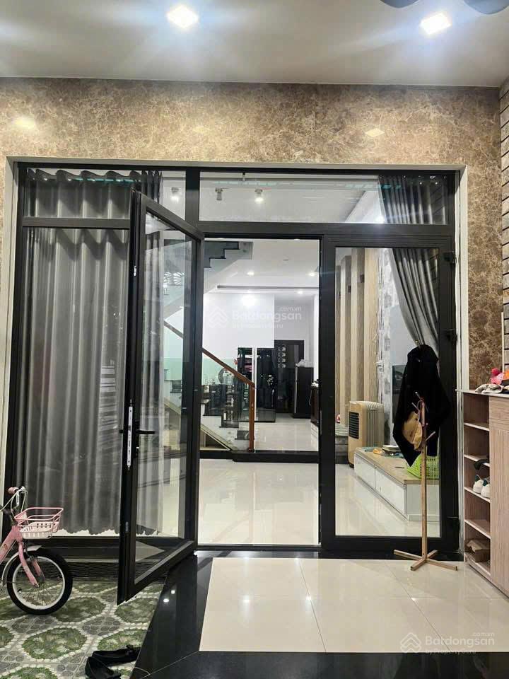 Nhà đẹp nguyễn xiển, hướng đông, view biển  giá chỉ nhỉnh 9 tỷ