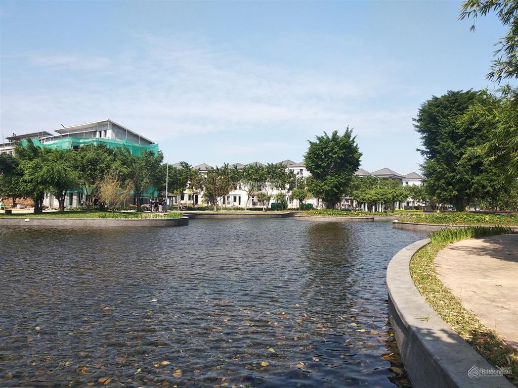 Bán nhanh căn biệt thự 250m2. mt 15m siêu vip. hado charm villas. sổ đỏ lâu dài