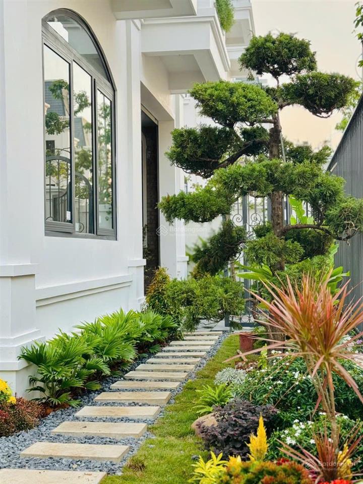 Cắt lỗ biệt thự 170m2. mặt tiền 9m, 4 tầng sẵn sổ đỏ. bán nhanh trong tuần, rẻ hơn thị trường 4 tỷ