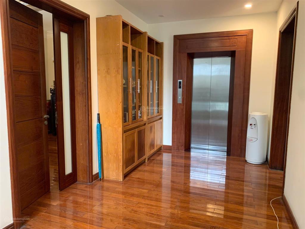 Cần bán biệt thự vip khu vườn đào vip mặt tiền 15m, cạnh khu an ninh bậc nhất hà nội dt 231m2