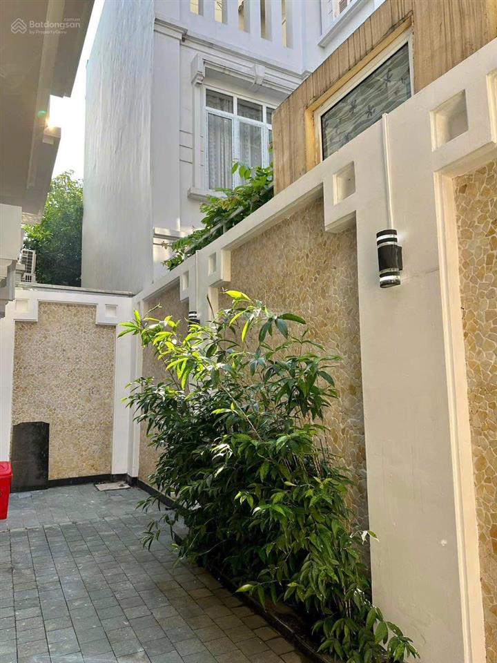 Bán biệt thự khu t ciputra nam thăng long  180m2, mt 9m, xây 3,5 tầng, giá hơn 60 tỷ