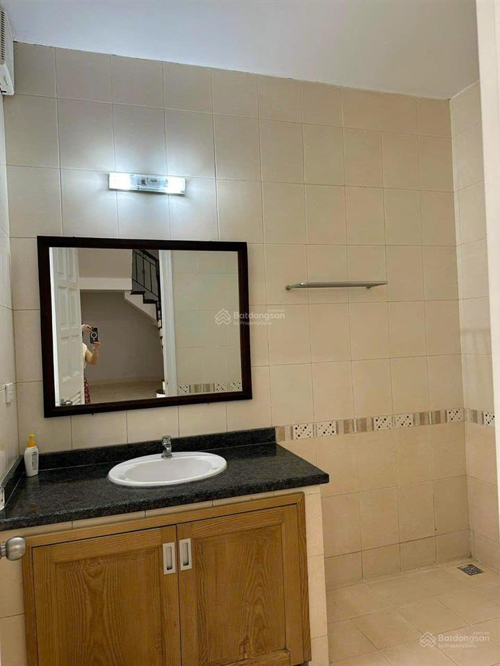 Bán biệt thự khu t ciputra nam thăng long  180m2, mt 9m, xây 3,5 tầng, giá hơn 60 tỷ
