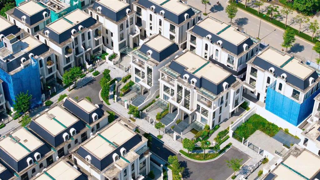 Siêu phẩm biệt thự golf view hồ quỹ hàng hiếm ciputra,  0984 879 ***