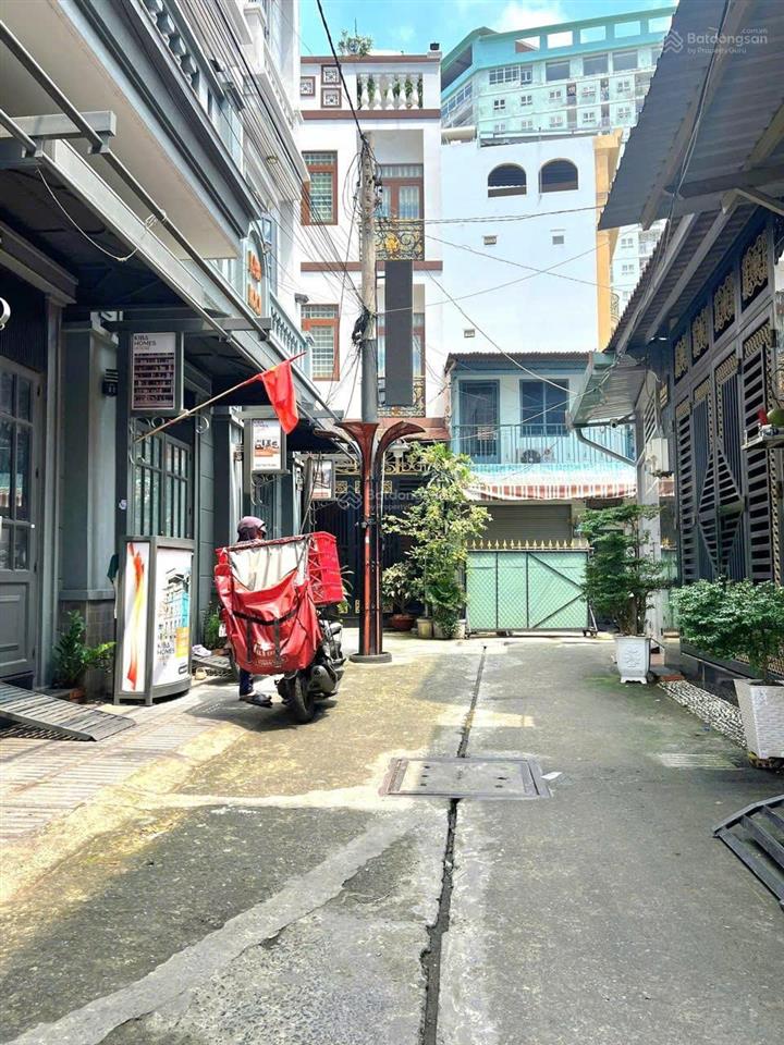 Chủ gấp bán  lô đất cực hiếm tại quận tân phú  hxh sát mặt tiền  76m2 giá chỉ 6.1 tỷ