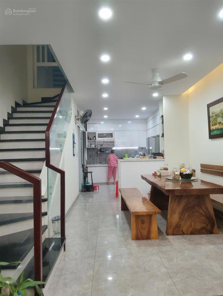 Cần tiền gấp bán nhanh căn nhà 4 tấm trung tâm bình thạnh, nhà mới xây đợt dịch (ngang 4m nở hậu)