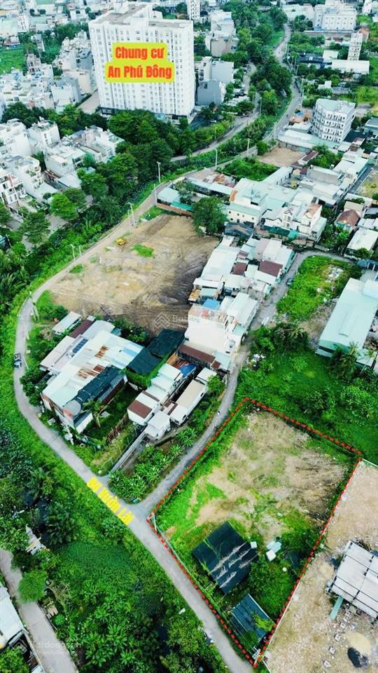 Bán đất 162m2. mặt tiền kênh rạch gia vườn lài. đang làm mở rộng đường rất đẹp. 6.5 tỷ