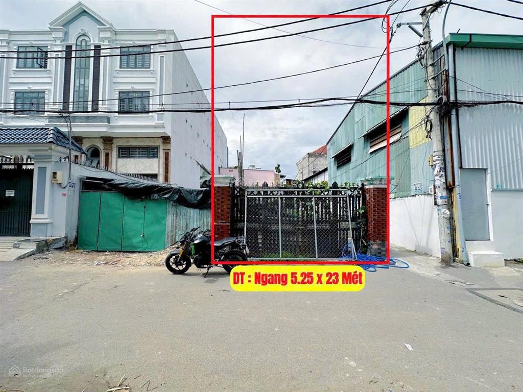 Lô góc 2 mt ngay chợ vườn lài. 5.3x24=122m2. cần bán gấp 8.5 tỷ