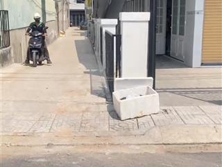 Bán dãy trọ 6x17m=106m2, tại an phú đông, giá 6 tỷ. ngay sát trường học và chợ vườn lài