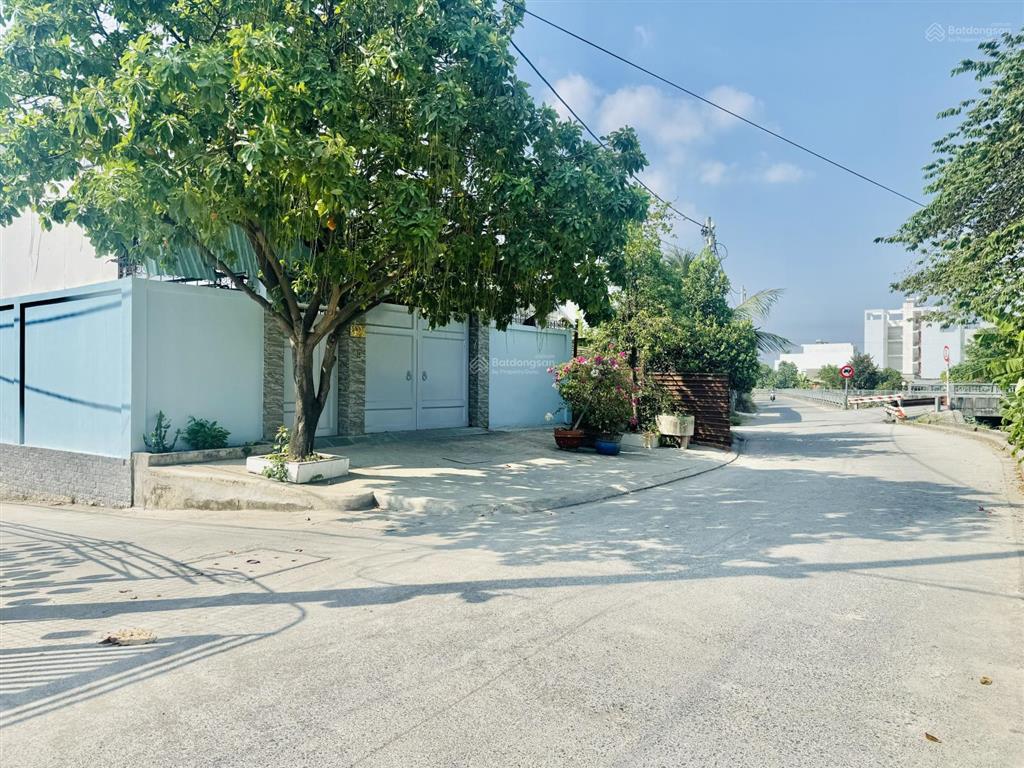 Căn nhà vườn góc 2mt ngang 11.5x32=350m2, tại hẻm 92 vườn lài, apđ, q12, cần bán 12 tỷ