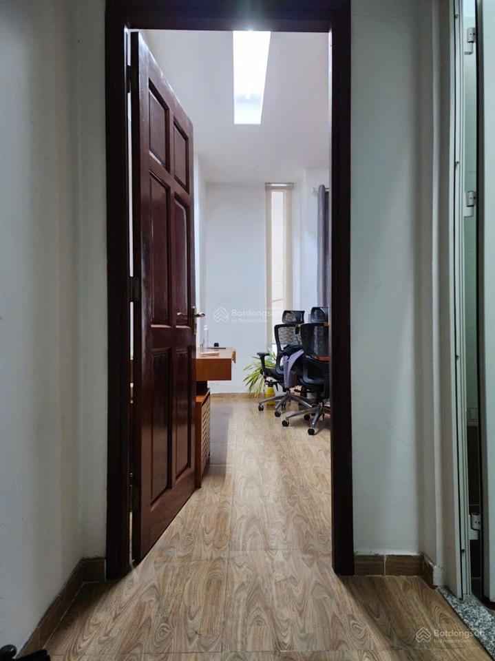 Cho thuê nhà riêng 150m2, 4pn, 3wc tại hoàng bật đạt, tân bình, hcm, chỉ với 18 triệu vnd/ tháng