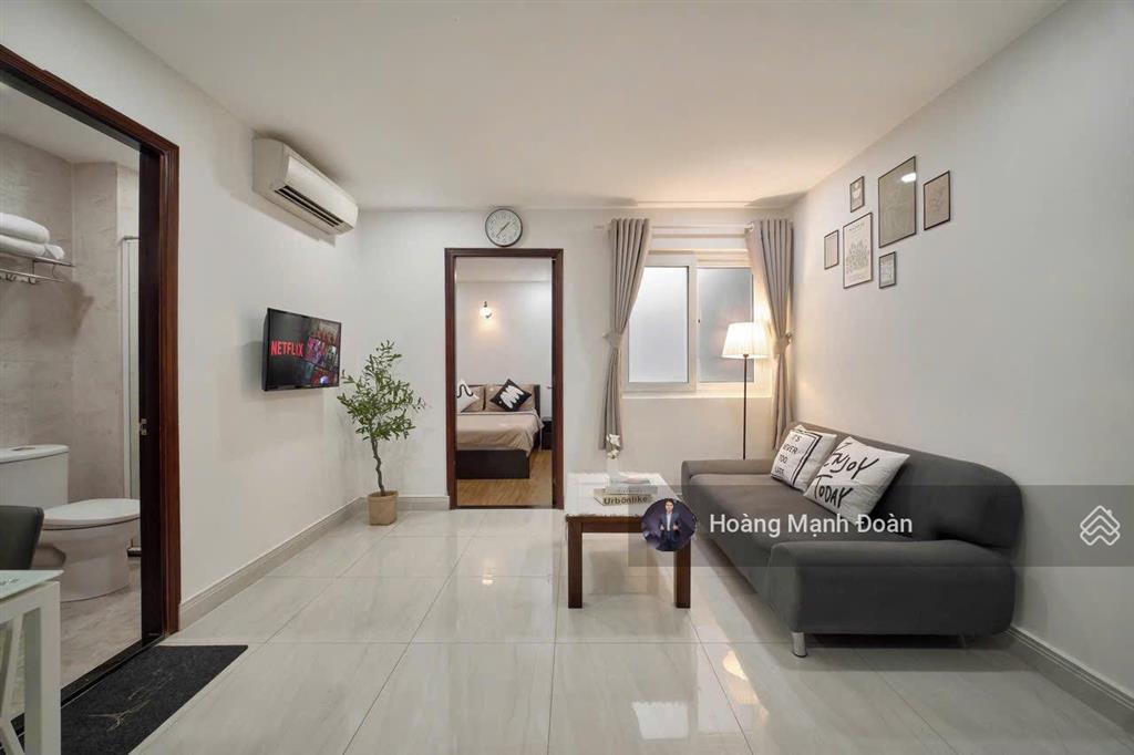 Thuê ngay 1pn ban công thoáng 50m2 gần ngã tư phan xích long, phú nhuận. an ninh tuyệt đối