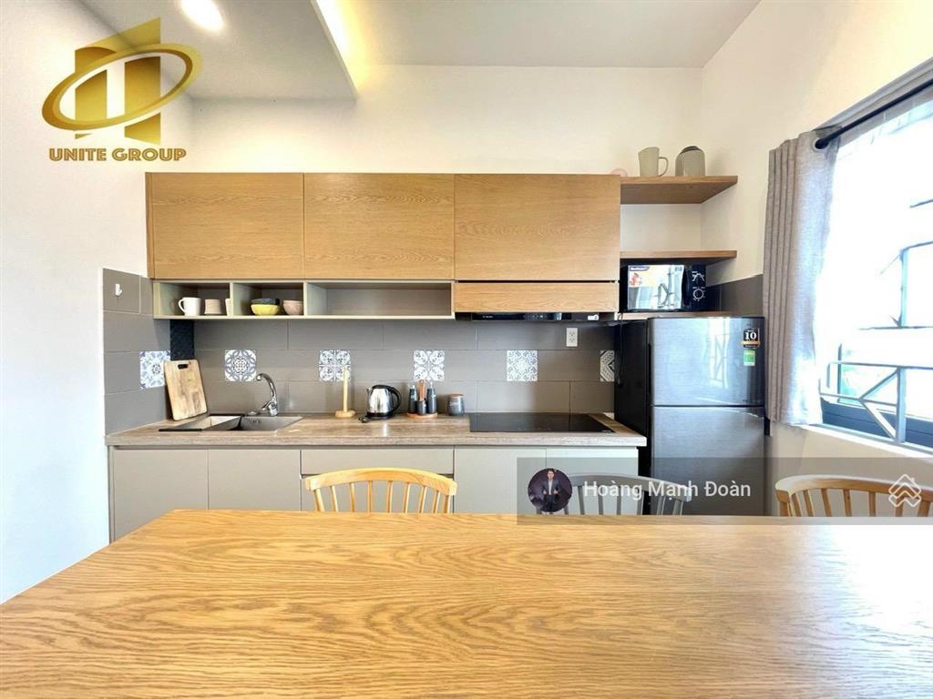 Cho thuê căn hộ 40m2 tone hiện đại ngay phan đăng lưu, bình thạnh. an ninh tuyệt đối.