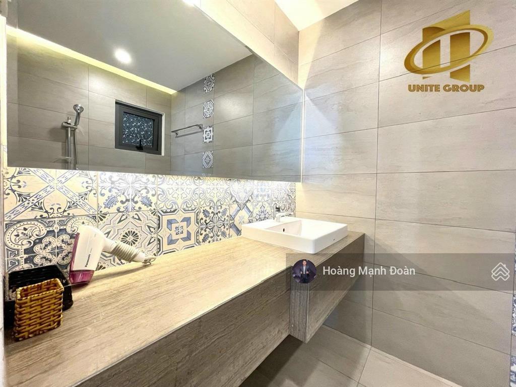 Cho thuê căn hộ 40m2 tone hiện đại ngay phan đăng lưu, bình thạnh. an ninh tuyệt đối.